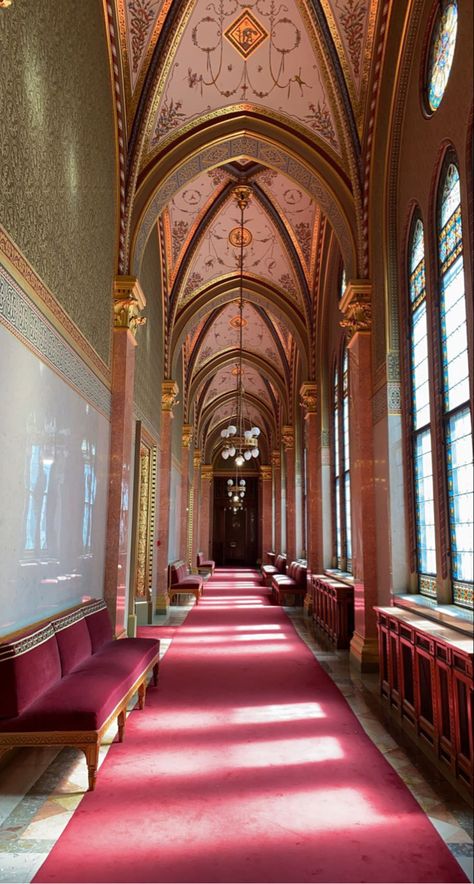 This hallway in the parlement in budapest just gives me castle vibes and ballroom aesthetic, castle aesthetic, architecture, classic french design, marketing, socials, instagram filler photos, gold interior, interior design Castle Interior Hallway, French Palace Aesthetic, Greek Castle Interior, Vintage Castle Interior, Castle Interior Aesthetic, Hall Colour Ideas, French Castle Interior, Castle Corridor, Castle Hallway