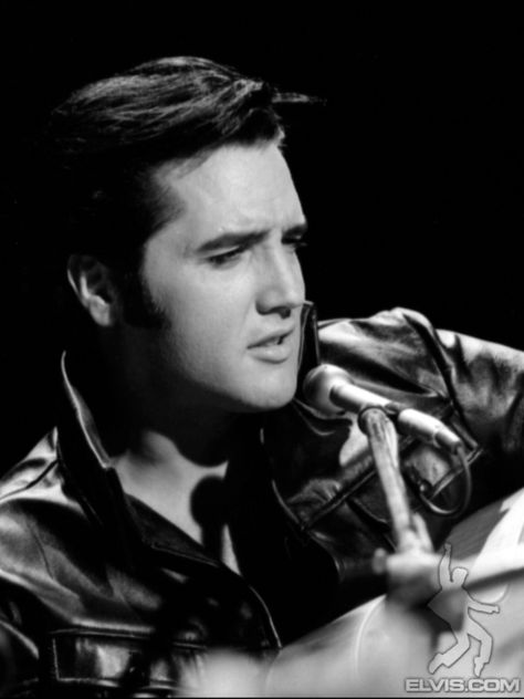 Gorgeous! 68 Comeback Special, Elvis 68 Comeback Special, If I Can Dream, Nbc Tv, Elvis Presley Pictures, Burning Love, Elvis Presley Photos, Music Icon, Graceland