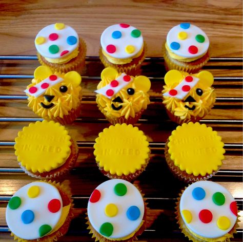 Children In Need Cupcakes Pudsey Bear Cupcakes, Pudsey Cupcakes, Children In Need Cupcakes, Children In Need Cakes, Bake Sale Treats, Bear Cupcakes, Celebration Day, Easy Cake Decorating, Bear Cakes