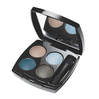 Avon Eye Quads! My Favorite Eye Shadow!!! Avon Makeup Products, Avon Eyeshadow, Avon Eyeshadow Quad, Magazine Shop, Avon Cosmetics, Avon Lady, Best Eyeshadow, Avon Products, Selling Avon