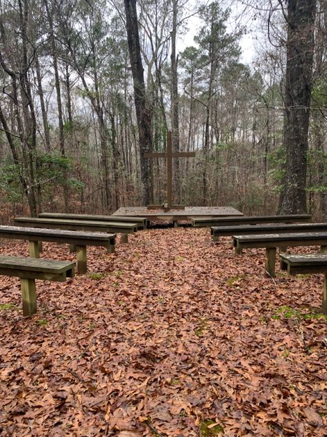 Beach Chapel, Wedding Under Trees, Places Wallpaper, Chapel Design, Outdoor Chapel, Woods Ideas, Trail Ideas, Woodland Trail, Open Air Chapel