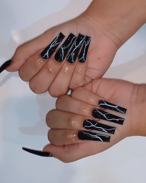 Lightening Nails, Lighting Nails, Lightning Bolt Nails, Lightning Nails, Blood Nails, Freestyle Nails, Lipstick Nails, Baddie Nails, Acrylic Nails Coffin Short