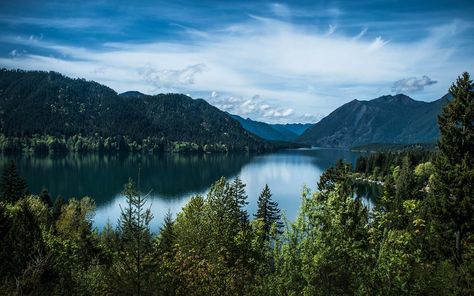 Lake Cushman is the perfect place to set up camp on a trip to Olympic National Park. Pacific Northwest Travel, Yellowstone Camping, Camping Sites, San Juan Island, Evergreen State, Tacoma Washington, San Juan Islands, Beautiful Sites, Road Trip Planning