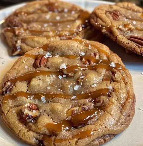 Caramel Pecan Chocolate Chip Cookies – Tnextrecipes Salted Caramel Pecan Chocolate Chip Cookie, Chocolate Pecan Caramel Cookies, Salted Caramel Pecan Cookies, Salted Caramel Pecan Chocolate Chip Cookies, Caramel Pecan Chocolate Chip Cookies, Carmel Chocolate Chip Cookies, Salted Caramel Cookies Recipe, Caramel Pecan Cookies, Salted Caramel Chocolate Chip Cookies