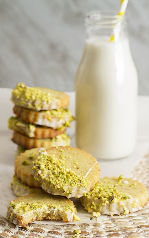 Vegan Pistachio Shortbread Cookies Pistachio Shortbread Cookies, Nut Roll Recipe, Vegan Pistachio, Pistachio Shortbread, Vegan Shortbread, Nut Rolls, Pistachio Cookies, Potato Recipes Side Dishes, Shortbread Recipes