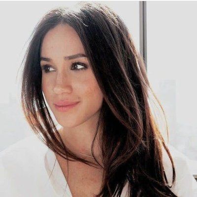 Steph Petit on Twitter: "Meghan’s speech - recounting seeing Ms. Magazine https://t.co/p0AMWYv132" / Twitter Meghan Markle Hair, Estilo Meghan Markle, Princ Harry, Princess Meghan, Prince Harry And Megan, Prinz Harry, Meghan Markle Style, Principe Harry, American Princess