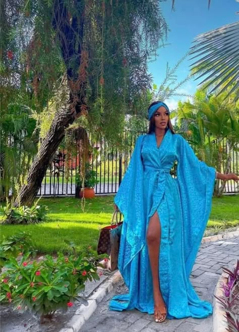 Big Gowns, Classy Blazer Outfits, Black Dress Classy, Bubu Gown Styles, Nigerian Dress, Nigerian Lace Styles Dress, African Attire Dresses, Vacation Outfits Women, Cute Vacation Outfits