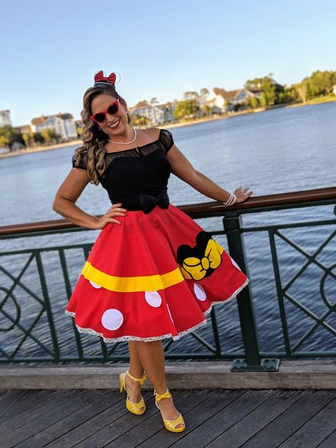 Minnie Inspired Outfit, Minnie Mouse Outfit Women, Minnie Mouse Disney Outfit, Minnie Mouse Adult Dress, Minnie Disneybound, Minnie Mouse Dapper Day Outfits, Mini Mouse Outfit, Minnie Mouse Costume Diy, Minnie Mouse Disneybound