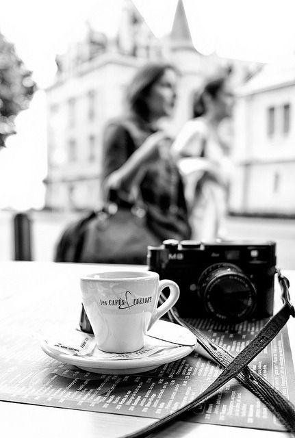 an-eye-on-the-world: “ (by Lima Anthony) ” Robert Frank, Foto Tips, Foto Art, Olivia Palermo, Black White Photos, Black N White, Coffee Love, Gigi Hadid, International Travel