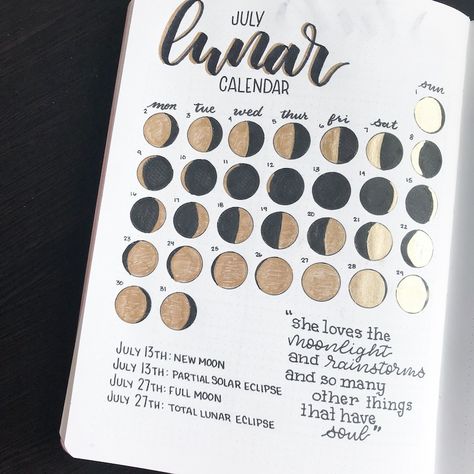 Moon Phases and Lunar Calendar Tutorial in Your bullet Journal Bullet Journal Calendrier, Bullet Journal 2019, Moon Journal, Plan With Me, Lunar Calendar, Bullet Journal Notebook, Bullet Journal Themes, Bullet Journal Art, Journal Themes