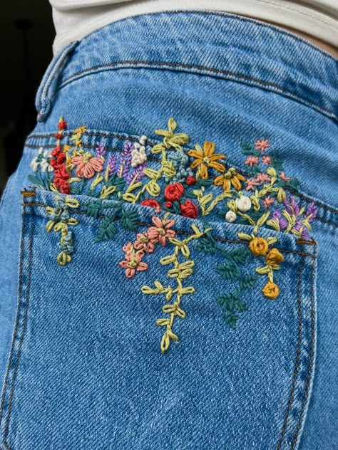 Pants embroidery, embroidery, wildflowers, flower embroidery Embroidery On Pants, Jean Embroidery, Embroidery Jeans Jacket, Embroidery Jeans Diy, Jeans Embroidery, Jacobean Embroidery, Embroidery Pants, Clothes Embroidery Diy, Flower Jeans