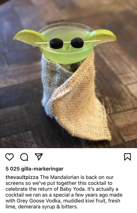 Yoda Cocktail, Yoda Drink, Star Wars Essen, Star Wars Snacks, Star Wars Party Food, Star Wars Themed Birthday Party, Yoda Party, Star Wars Baby Shower, Star Wars Theme Party