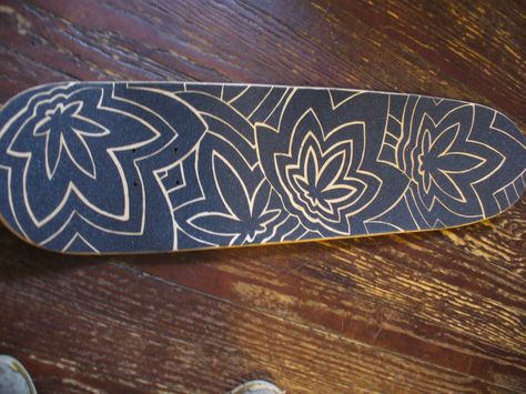 Skate Griptape Ideas, Griptape Cutout Design, Cool Griptape Designs, Skate Griptape Art, Griptape Designs, Griptape Art, Custom Skates, Skateboard Deck Art, Penny Skateboard