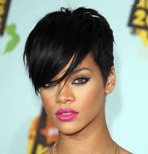 Short hair...??? Kylie Valentine, Rihanna Short Hair, Short Black Hair, Rihanna Hairstyles, Pink Lipstick, Kandy, Pixie Cuts, Synthetic Wig, Pixie Hairstyles