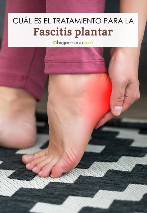 ¿Cuál es tratamiento para la fascitis plantar? 🦶 Te contamos en qué consiste la fascitis plantar, cuáles son las causas de su aparición, cuáles son los síntomas de esta lesión y cómo tratarla. Y no solo eso, te enseñamos a hacer algunos ejercicios para prevenir y tratar la fascitis plantar. 😉 Facitis Plantar, Heel Spur, Best Exercises