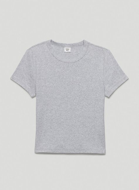 Basic Fitted Tees, Grey T Shirt Outfit, Aritzia Clothes, Grey Shirt Outfit, Hoodie Layout, Aritzia Shirt, Basic Tshirts, Grey Baby Tee, Ribbed T Shirt