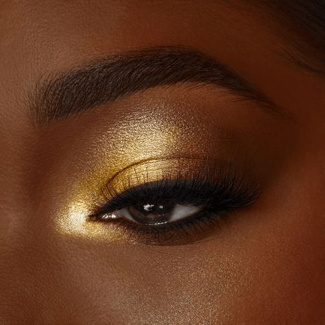 Artist Couture Supreme Bronze Collection - BeautyVelle | Makeup News Gold Eyeshadow Looks, Gold Makeup Looks, Mekap Mata, Yellow Makeup, Gold Eye Makeup, Bronze Makeup, Makeup News, Smink Inspiration, Gold Eyeshadow