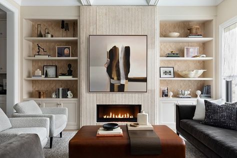 Fluted Fireplace, Floor To Ceiling Fireplace, Maya Romanoff, Ceiling Fireplace, Luxury Fireplace, Family Room Fireplace, Interior Design Guide, Sleek Kitchen, Custom Fireplace