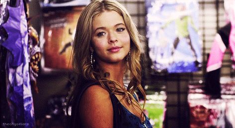 Sasha Pieterse Gif, Alison Dilaurentis Gif, Ali Dilaurentis, Alison Pretty Little Liars, Ezra Fitz, Alison Dilaurentis, Sasha Pieterse, Happiness Challenge, Highway To Hell