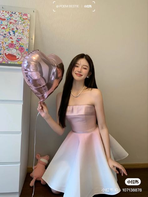 Korean Birthday Dress, Pretty Birthday Outfits For Women, Preformance Outfits, Pretty Prom Dresses, Fashionista Clothes, Asian Outfits, Glam Dresses, Kpop Fashion Outfits, Pink Outfits