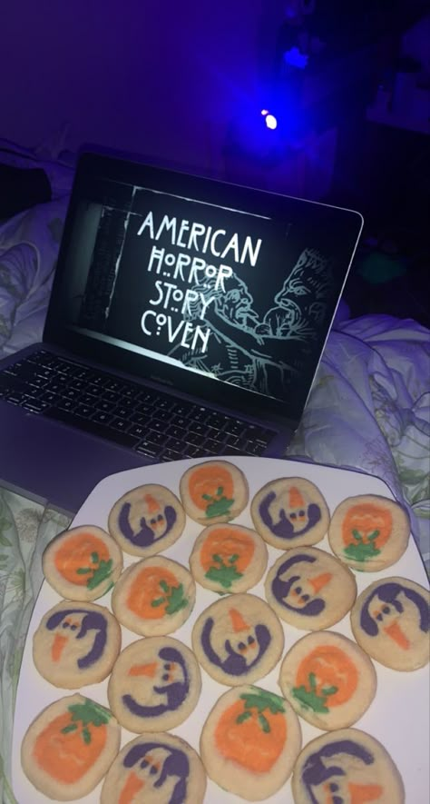 Ahs Fall Aesthetic, American Fall Aesthetic, American Halloween Aesthetic, American Horror Story Coven Aesthetic, Spirit Halloween Aesthetic, Halloween Core Aesthetic, American Horror Story Aesthetic, Ahs Halloween, American Horror Story Halloween