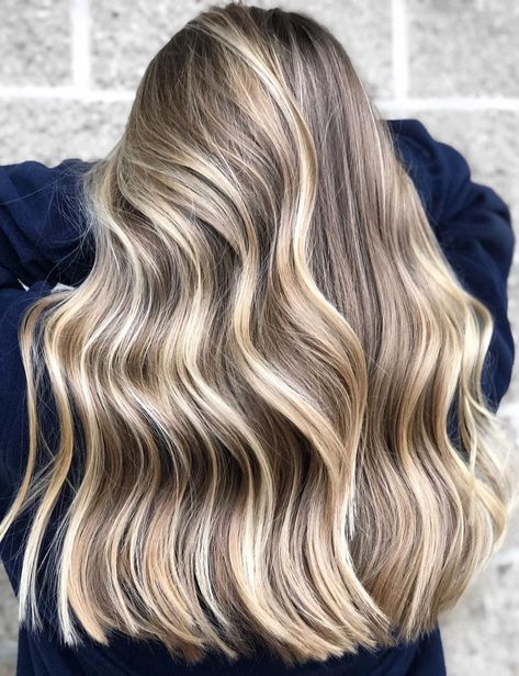 50 Best Blonde Hair Colors Trending for 2020 - Hair Adviser Pale Blonde Hair, Copper Blonde Hair Color, Highlight Brown, Brown With Blonde, Blonde Hair Colors, Hair Highlight, Going Blonde, White Blonde Hair, Beautiful Blonde Hair