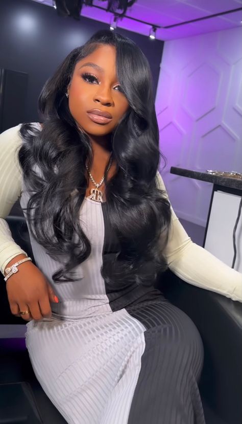 Reginae Carter Hairstyles, Clueless Wigs Black Women, 2025 Hairstyles, Sewin Hairstyles, Reginae Carter, Sew In Weave Hairstyles, Wigs Black Women, Quick Weave Styles, Sew In Hairstyles