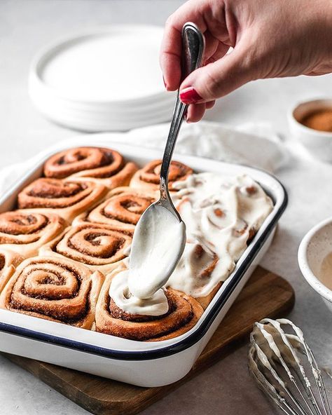 Brown Butter Cream Cheese, Vanilla Bean Cream, Morning Treats, Butter Cinnamon, Homemade Cinnamon Rolls, Cream Cheese Glaze, Dessert Photography, Pumpkin Butter, Cinnamon Rolls Homemade