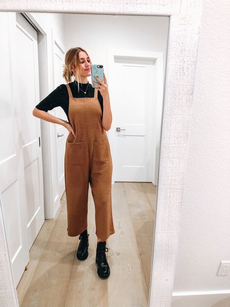 Brown Linen Overalls, Curdoroy Overalls Outfit, Brown Linen Overalls Outfit, Burnt Orange Overalls Outfit, Brown Corduroy Overalls Outfit, Business Casual Overalls Outfit, Olive Overalls Outfit, Tan Overalls, Tan Overalls Outfit