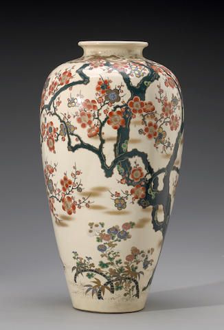 A large Satsuma ovoid vase Early 20th Century Unique Flower Vases, Chinese Vases, Satsuma Vase, Asian Vases, Japanese Vase, Chinese Vase, Chinese Pottery, Antique Vase, Japanese Flowers