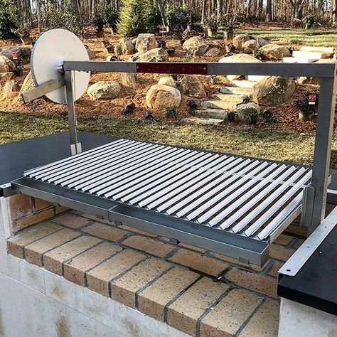 Chicken Grill, Grill Ideas, Brick Bbq, Wood Grill, Patio Grill, Outdoor Barbeque, Bbq Grill Design, Outdoor Bbq Kitchen, Backyard Grilling