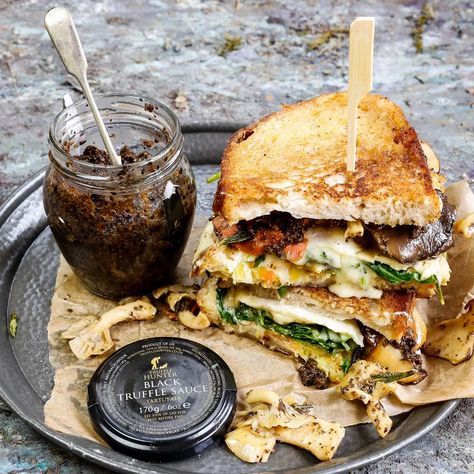 Grilled Brie and Truffled Mushroom Toastie - TruffleHunter Grilled Brie, Truffle Cheese, Truffle Sauce, Grill Presses, Truffle Mushroom, Truffle Recipes, Grilled Mushrooms, Truffle Recipe, Black Truffle