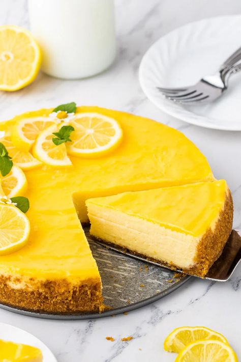 This lusciously creamy and tangy lemon cheesecake recipe is perfectly balanced with zesty lemon curd and a crunchy graham cracker crust! Lemon Cheesecake Recipe, The Novice Chef, Lemon Cheesecake Recipes, Gluten Free Graham Crackers, Novice Chef, Coconut Cheesecake, Lemon Curd Recipe, Everything Good, Cookies Pastry