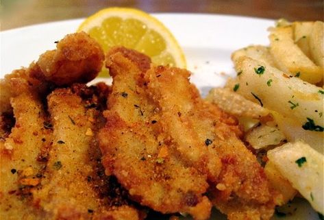 Fried Razor Clams, Clam Strips Recipe, Razor Clams Recipe, Seafood Cakes, Fried Clams, Fresh Seafood Recipes, Sea Foods, Seafood Dish Recipes, Baked Steak