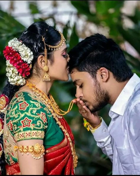 Marriage Pictures Indian, Photoshoot Ideas For Couples Marriage, Photo Stills For Couple, Couple Poses For Marriage, Indian Couple Marriage Photoshoot, Marriage Photo Poses, Marriage Couples Photoshoot, Trending Wedding Photography, Marrage Pic Tamil