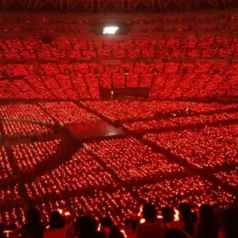 Red Ocean  Tvxq Concert Crowd, Red Ocean, Idol Life, Singing Career, Career Vision Board, Concert Aesthetic, Concert Stage, Future Jobs, Dream Music