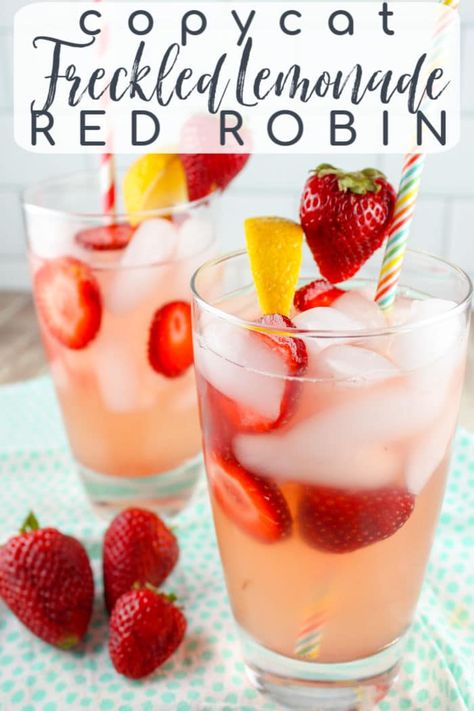 Freckled Lemonade Red Robin, Fancy Lemonade Drink Recipes, Red Robin Strawberry Lemonade Recipe, Lemonade For Party, Red Robin Freckled Lemonade, Lemonaid Recipe, Fancy Lemonade, Red Robin Recipes, Copycat Red Robin