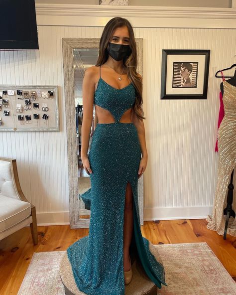 Teal Sparkly Prom Dress, Teal Prom Dresses Turquoise, Teal Prom Dresses, Teal Blue Dress, Prom Dresses Online, Grad Dresses, Formal Dresses Prom, Fancy Outfits, Long Prom Dress