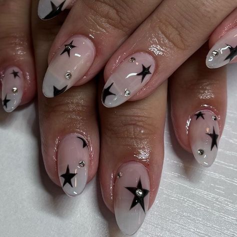 Star Acrylic Nails, Punk Nails, Minimal Nails, Simple Acrylic Nails, Dope Nail Designs, Pearl Nails, Soft Nails, Gem Nails, Short Acrylic Nails Designs