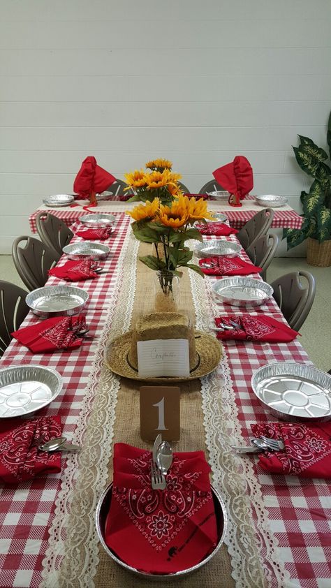 Head of the Table View Bbq Party Ideas, Bbq Party Decorations, Cowboy Theme Party, Wild West Party, Western Birthday Party, Country Party, Diy Bbq, Cowboy Birthday Party, Western Birthday