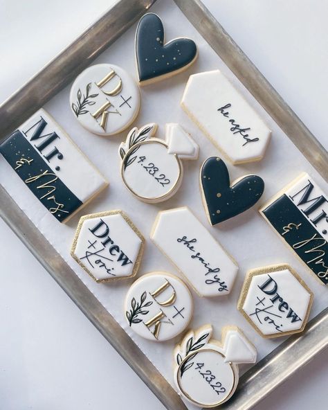 Bridal Shower Cookies Black And White, Engagement Themed Cookies, Black White Gold Wedding Cookies, Wedding Party Cookies, Black White Wedding Cookies, She Said Yes Engagement Cookies, Black And White Wedding Cookies Decorated, Wedding Reception Cookies Decorated, She Said Yes Cookies Decorated