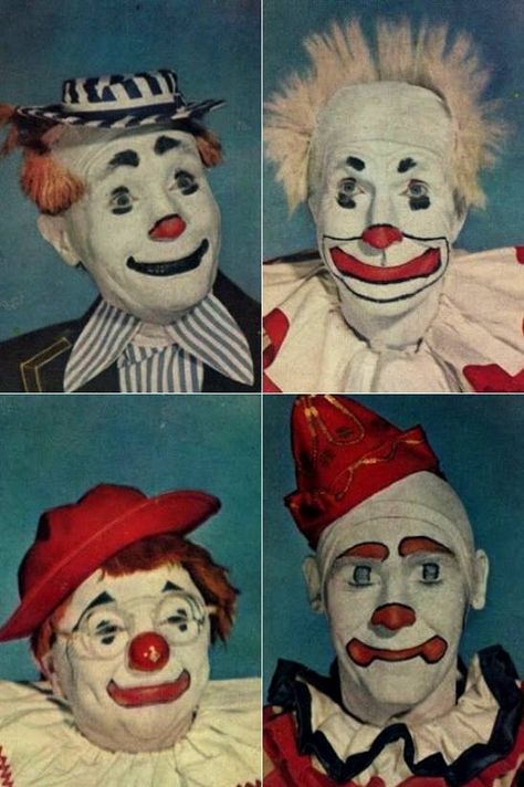 Don't care if they all have smiles. They;re still creepy Clown Pictures, Types Of Clowns, Clown Pics, Clown Paintings, Clown Party, Send In The Clowns, Vintage Clown, Clown Faces, Circus Clown