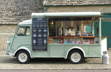 Kombi Food Truck, Foodtrucks Ideas, Boutique Patisserie, Gerobak Dorong, Coffee Food Truck, Mobile Cafe, Food Vans, Old Fashioned Ice Cream, Mobile Coffee Shop