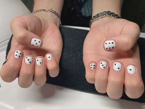 Dice Nail Art, Dice Nails Design, Gambling Nails, Unique Short Nails, Dice Nails, Guitar Nails, Dot Nail Art Designs, Dot Nail Art, Punk Nails