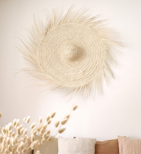 Grand chapeau marocain à franges Moodboard Deco, Inspiration Deco, Shop Boutique, Deco Boheme, Wall Decoration, Creative Photography, Straw, The Selection, Wall Decor