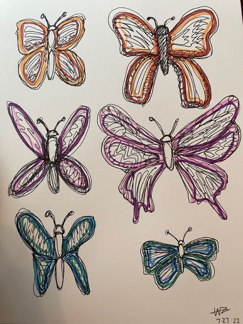 Doodles of butterflies Butterfly Doodle, Whiteboard Art, Doodle Ideas, Graphic Inspiration, Journal Inspo, Butterfly Art, Board Ideas, Whiteboard, Lotus Flower Tattoo