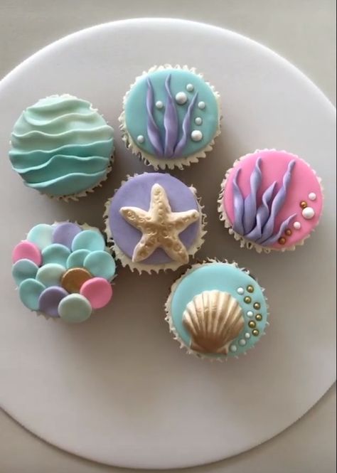 Mini Mermaid Cupcakes, Mermaid Birthday Party Cake Cupcakes, Little Mermaid Cupcakes Ideas, Beach Cupcakes Ocean Themes, Mermaid Cupcakes Ideas, Mermaid Theme Cupcakes, Cupcake Mermaid, Little Mermaid Cupcakes, Ocean Birthday Party