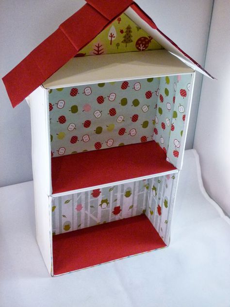 Peekaboo! Make and do.: DIY Doll's House Shoe Box Doll House, Box Doll House, Doll House Diy, Cardboard Dollhouse, Shoe Boxes, House Diy, Fun Diy Crafts, Diy Dollhouse, Diy Doll