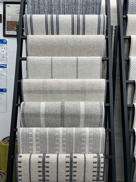 Stair Runner Trends 2023, Parquet Entrance Hall, Modern Staircase Runner, Pinstripe Stair Runner, Dark Carpet On Stairs, Beach House Stair Runner, Accent Carpet On Stairs, Modern Carpet Ideas, Textured Carpet On Stairs