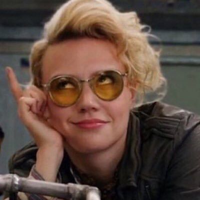 Holtzman Ghostbusters, Kate Mckinnon Ghostbusters, Jillian Holtzmann, Ghostbusters 2016, 90s Grunge Hair, Kate Mckinnon, Gay Memes, Ghost Busters, Snl